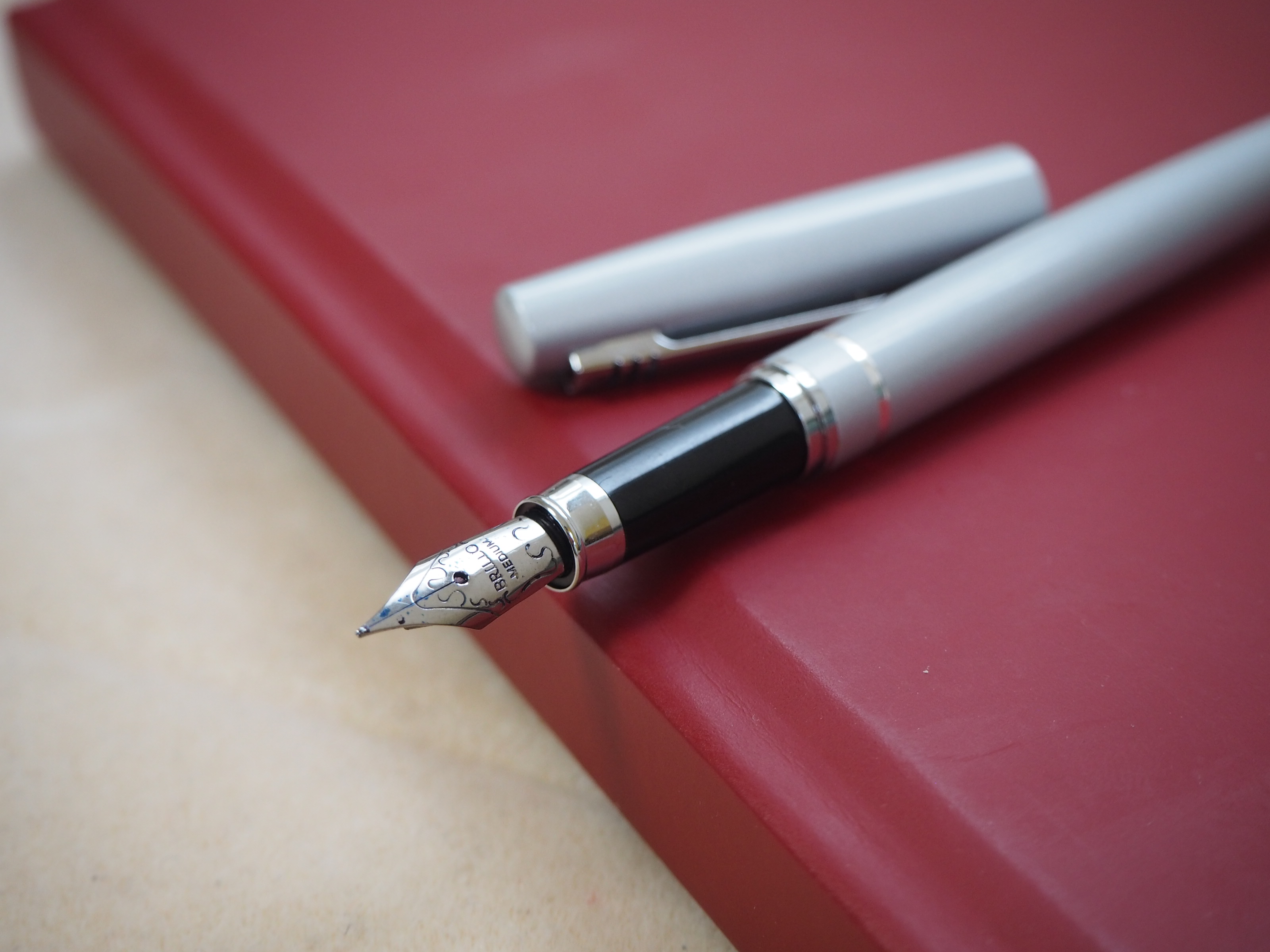 超超超激レア ダイソー万年筆 100均（ダイソー）の万年筆ってどうなの?サイズや書き味を徹底レビュー